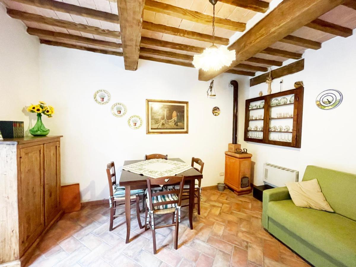 Angolino Appartamento In Centro E Terme A 10 Min San Quirico d'Orcia Ngoại thất bức ảnh